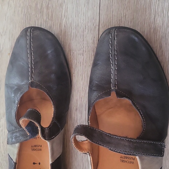 Think! Dark Brown Leather Men's Loafers - Picture 5 of 8